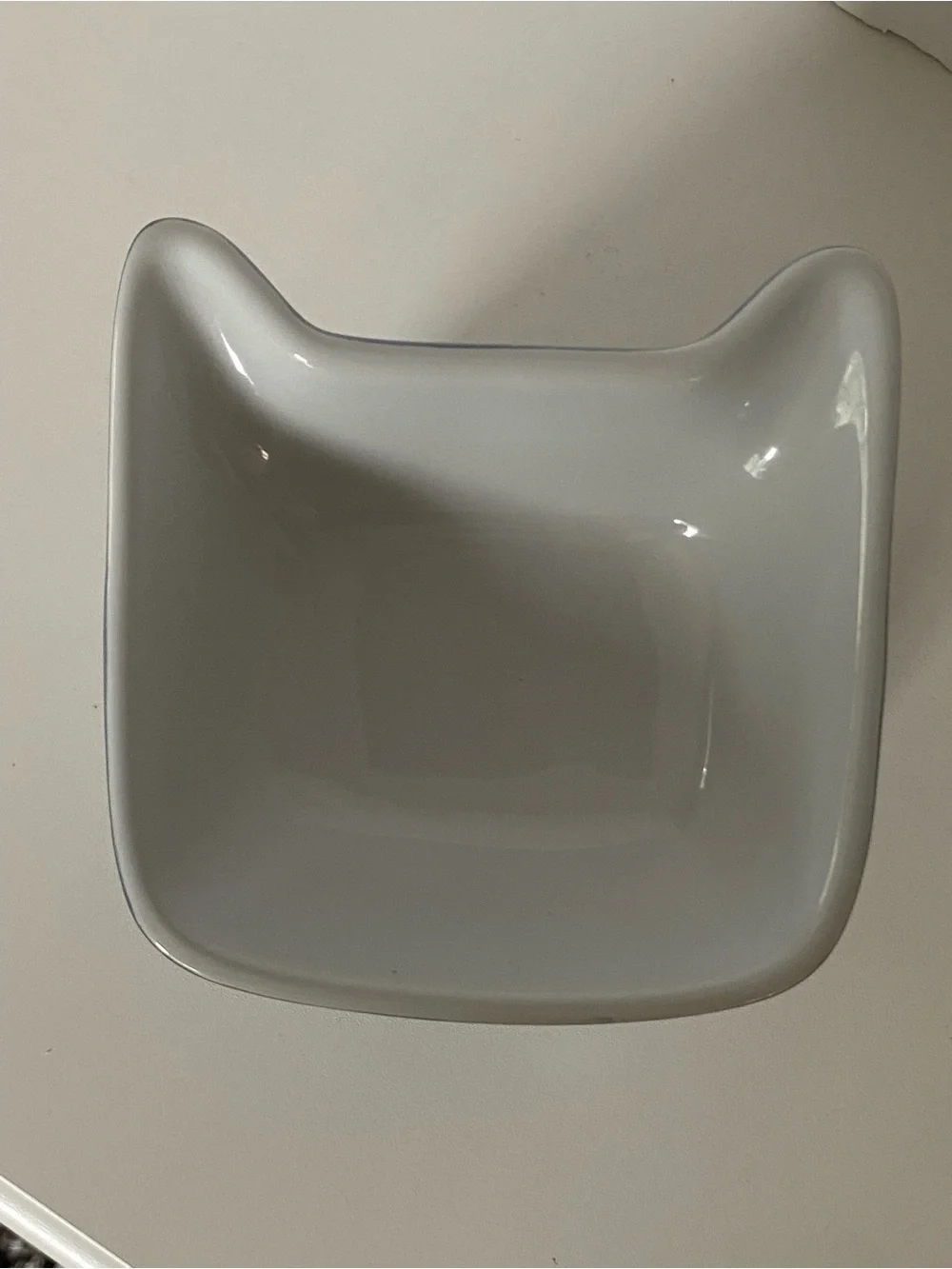 Whisker City Elevated Cat Bowl Ceramic Blue Gray EUC Kitty Face Shape 4” Tall.